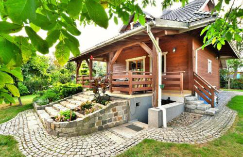 Holiday Home by the Lake, Private Garden, Oswino - Foto 3