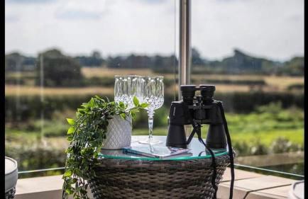 Stunning views, Hot tub, 5 mins to Chester - Photo 43