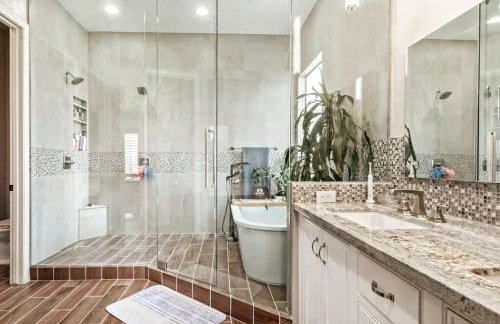 Phoenix Home with heated pool, desert views & hot tub - Foto 17