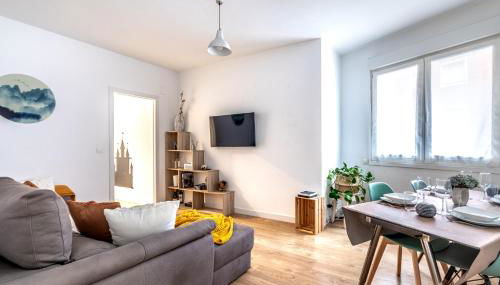 Amplio y acogedor junto al Ayuntamiento - Foto 4