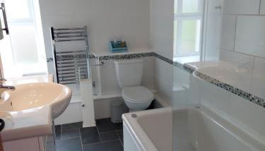 Church Bay Cottage Dog Friendly Sea Views - Foto 5