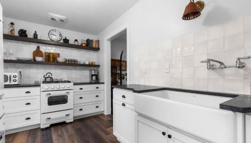 Hickory Hideaway Cozy 2-Bedroom Home on Lake Winnebago - Foto 5