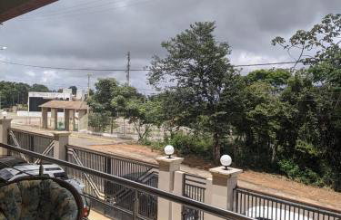 Apartamento Amplo e familiar em frente à Igreja do Céu - Foto 11