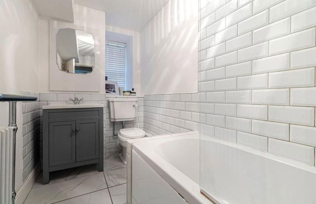 Walk Anywhere From This Cosy Central Flat - Foto 6