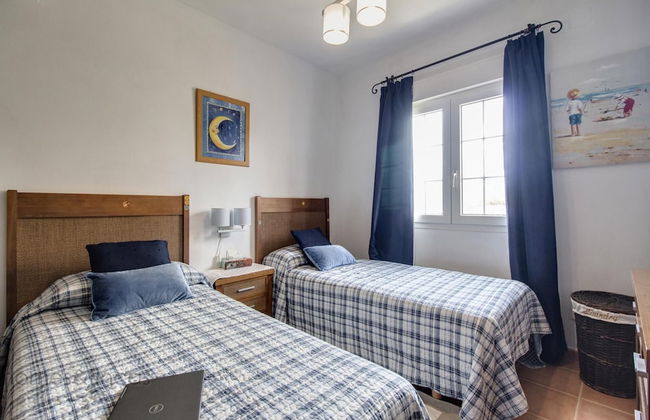 3 Bed Beach Apartment With Views Isla Canela - Foto 4