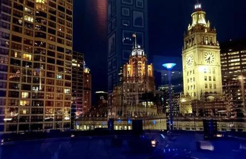 Entire Apartment in heart of Lincoln Park & Lake Sea and beach - Foto 12