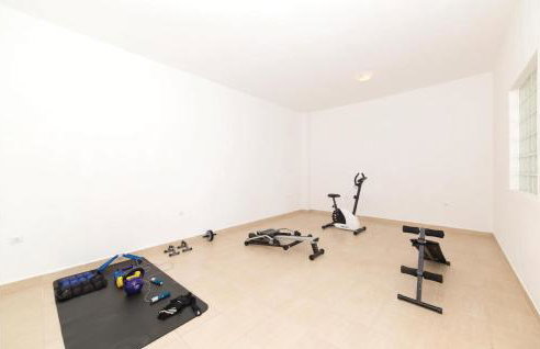 2 Bedroom Stunning Apartment In Divulje - Foto 16