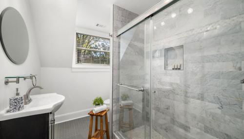 Walkable Grant Park 1920s Home with King Bed - Foto 2