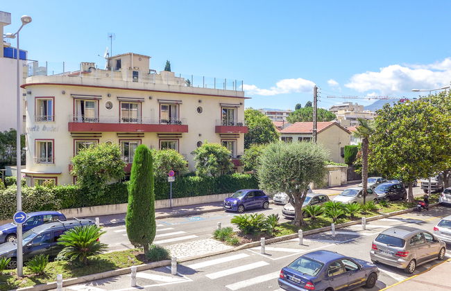 1 bedroom Apartment in Cagnes-sur-Mer - Photo 11