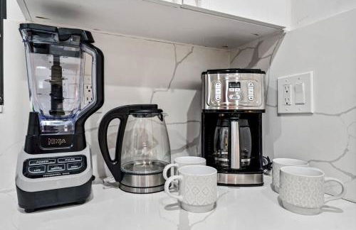 Tropical Getaway - Heated Pool & Patio Retreat - Foto 21