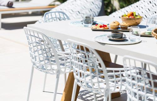 Vasilios Villa, with Pool, Gym & Close to Beach, By ThinkVilla - Foto 9