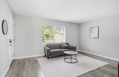 Charming 2-Bedroom Retreat Comfort Meets Style - Foto 2