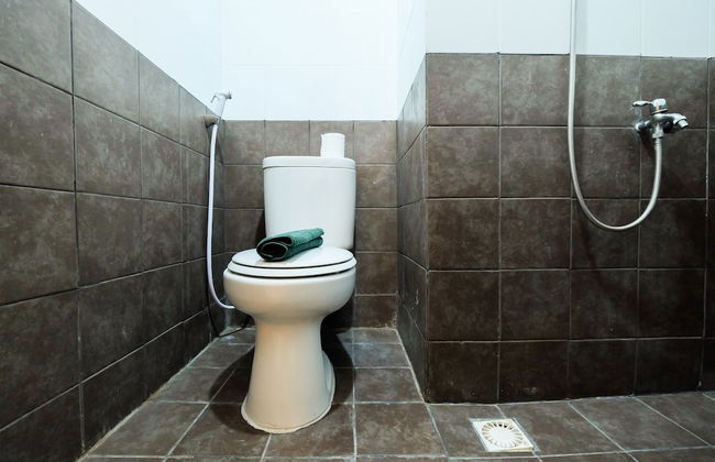 Easy Access to Mall Green Pramuka Apartment - Foto 23