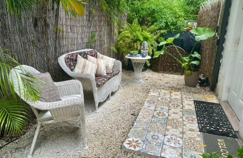 Flora's Garden Apartment/Studio - Foto 12