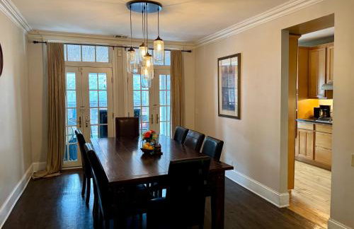 3 br Spacious Home in Ideal Location w Free Parking Back Yard Pets Welcome - Foto 22