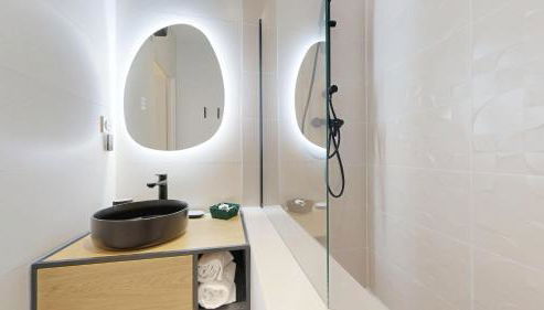 expat renting - Le Petit Matabiau - Netflix - Train station - Foto 4, Shower