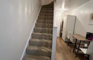 Stylish 2 bed Duplex Apartment - Birmingham - Foto 10