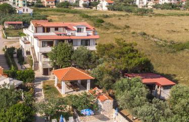 Apartments Crljenko - Foto 1