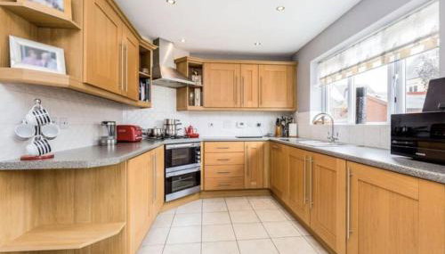 SPACIOUS DETACHED 5 Bedroom4 Bathroom WIFI Parking - Foto 5