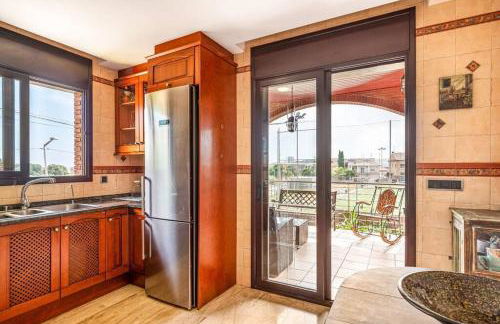 Casa rustica con piscina y jardin - Photo 9