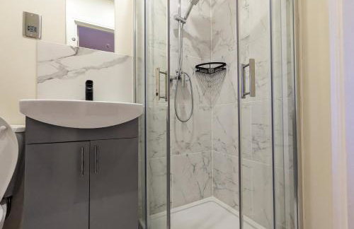 5 Ensuite Bedroom House Near Centre Free Parking - Foto 40