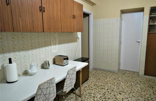 Zefyros Super Cool Apartments next to Alimos Riviera - Foto 47