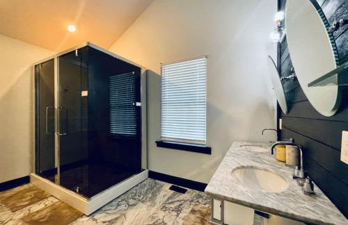 Elegant NW Atlanta Oasis, 2 Kitchens, Sauna, Patio - Foto 16