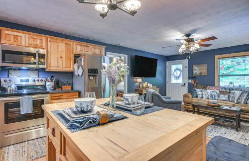 Murray Cabin with Hot Tub Walk to Kentucky Lake! - Foto 7