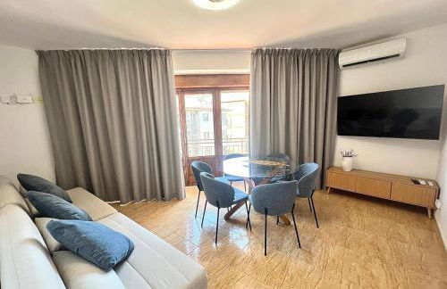 Sol Apartments - Photo 9