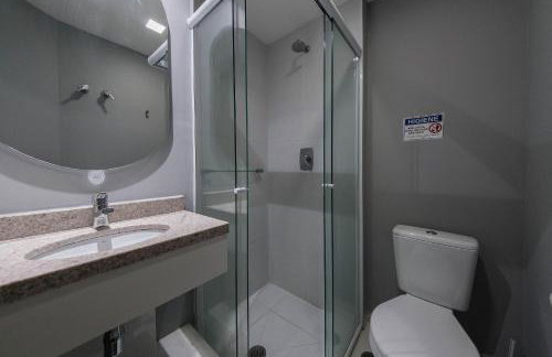 LZ414 - Conforto na Luz: Apto Moderno com Piscina - Foto 29