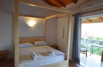 Elena's Family Apartments - Photo 2