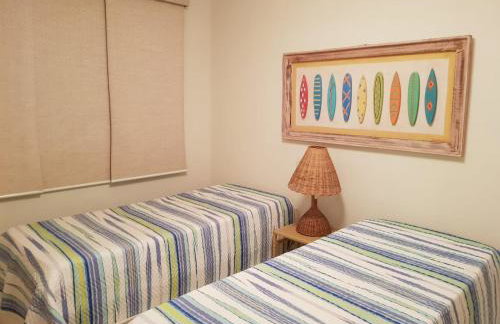 Casa alto padrão na Ferradura em condomínio com piscina privativa - Foto 53