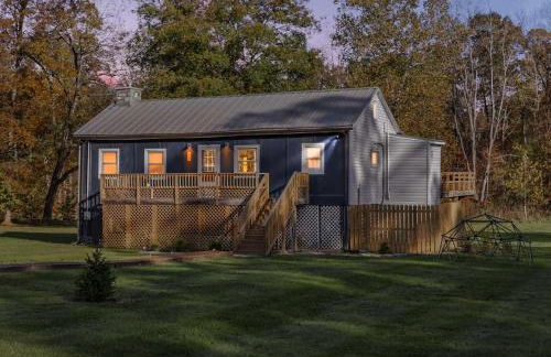 Riverfront w Deck Grill Fire pit & Climbing Wall - Photo 54