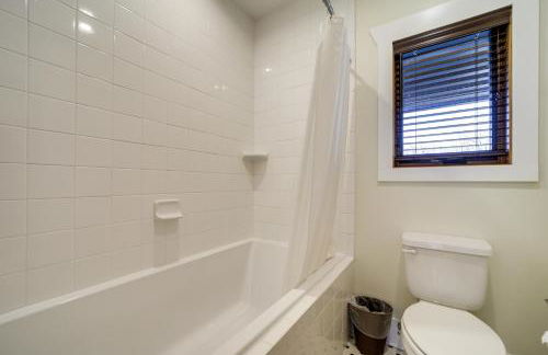 Lakefront Glenville Home with Pickleball Access! - Foto 25