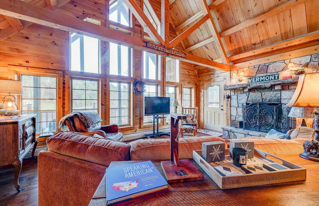 Mount Snow Cabin with Private Hot Tub by RedAwning - Foto 15