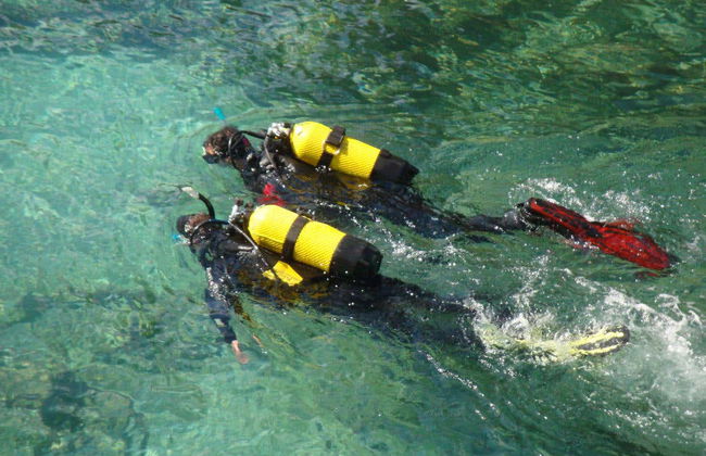 Bautismo de buceo en la costa de Ciudadela - Foto 2