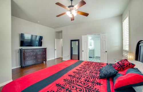 Great for Gatherings! Stylish Allen Home with Patio - Foto 20