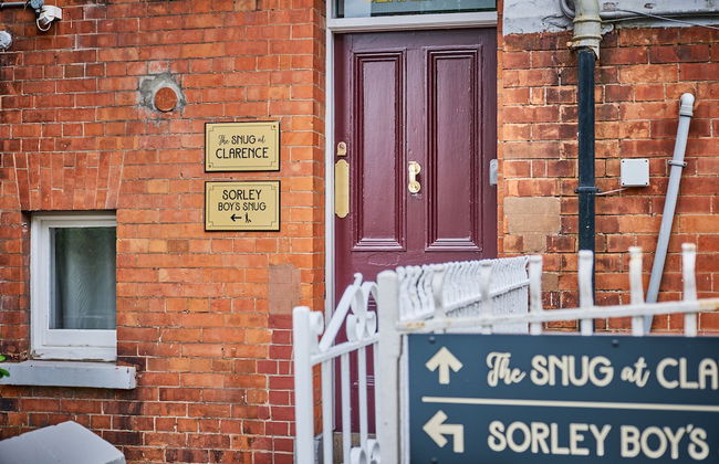 Snug at Clarence - Near Museum of Free Derry and Bloody Sunday Memorial - Foto 9