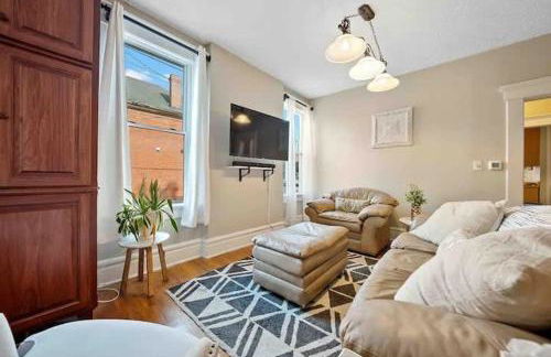 The Village Townhouse - 5 BR - Photo 1