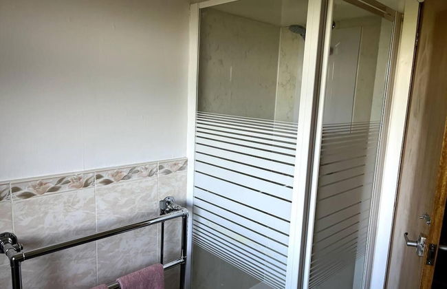 Immaculate 5 Bedroom House Outside Stornoway - Photo 25