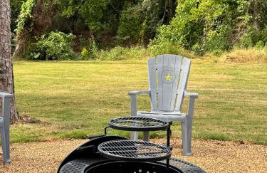 Cozy Family Getaway! - Photo 19