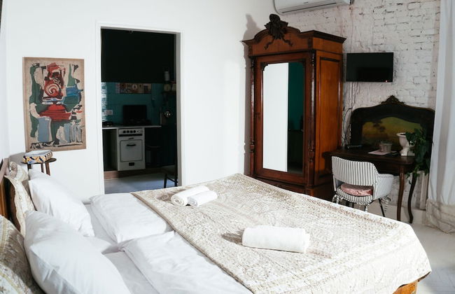 Four Rooms - Photo 10