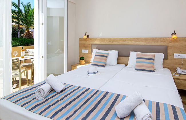 Theo Star Beach Hotel - Photo 77