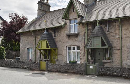 Underhill Cottage - Photo 12