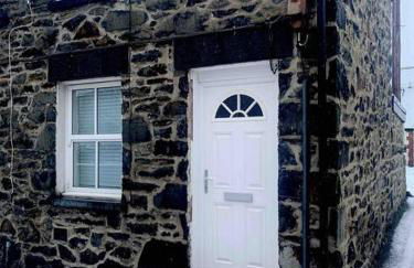 Cosy Cottage, Nr Betws y Coed. - Photo 2