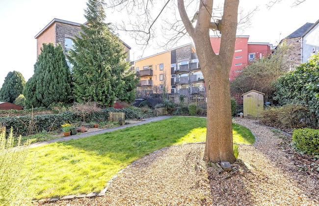 Secluded Brewery Apartment - Foto 27