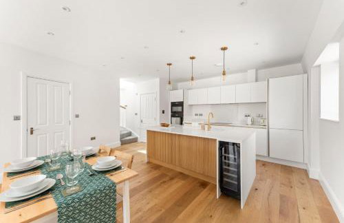 3 Bed House near Purley, by ARP Homes, Free Parking, Ideal for Long Stays & Insurance Bookings - Foto 36