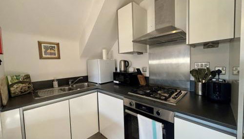 Egham Modern Two Bedroom Apartment - Foto 4