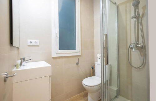 33PAR1094 - Magnific 2BR Flat in Poble Sec - Photo 5