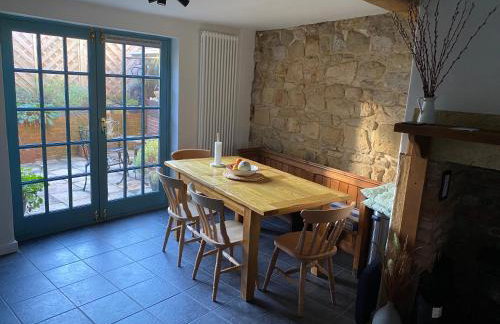 Alnwick Holiday House - Charming, Historic, Central Alnwick with Courtyard - Foto 10